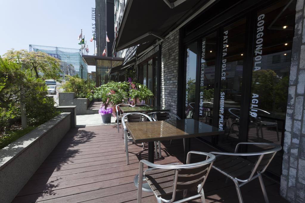 J-Top Hotel Siheung Exterior foto