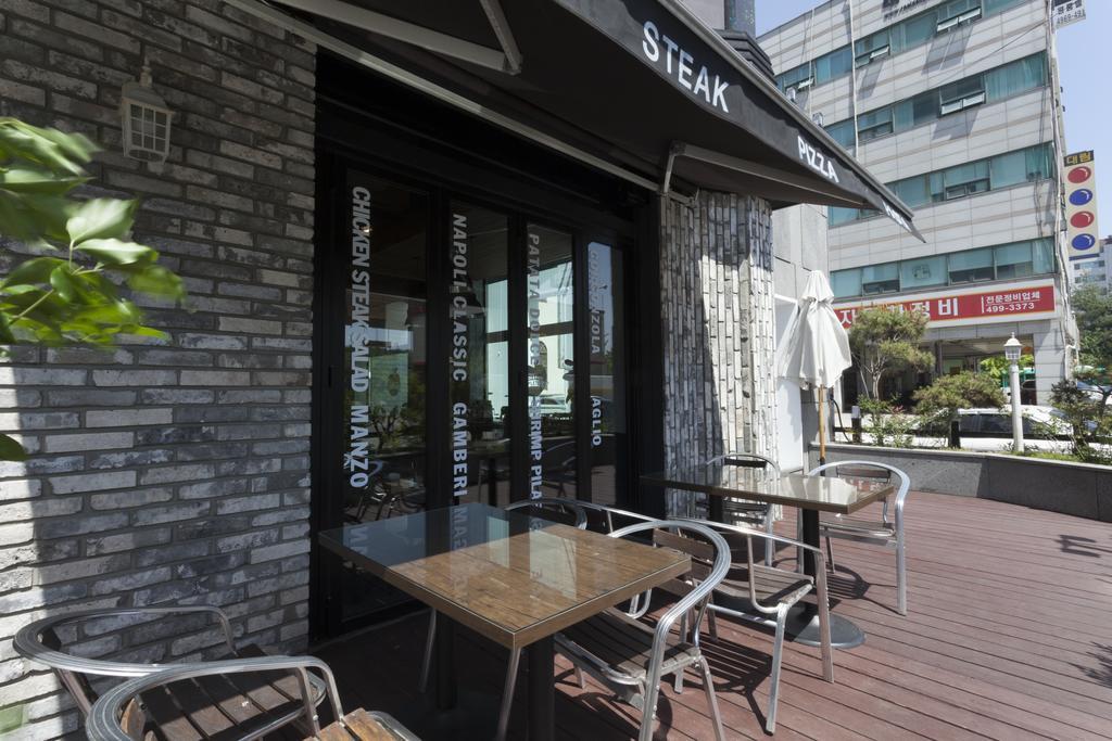 J-Top Hotel Siheung Exterior foto