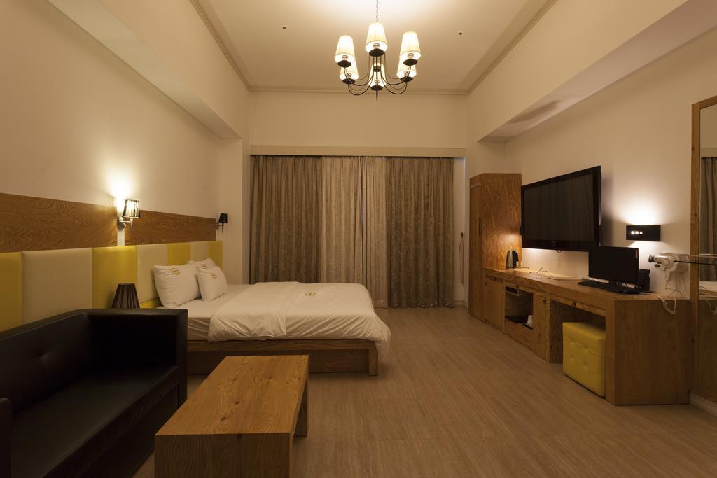 J-Top Hotel Siheung Zimmer foto